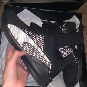 FENTY TRAINER WNS X RIHANNA BLACK